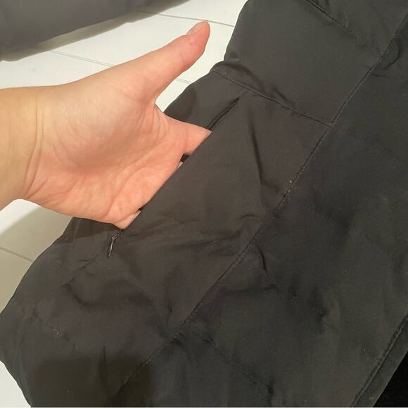Calvin Klein FLAWED Black Down Filled Quilted Puffer‎ Coat Jacket Women’s Medium - Picture 4 of 9